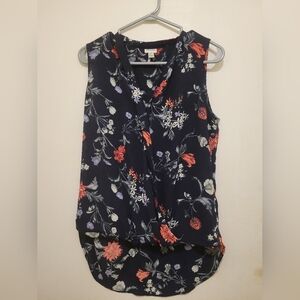 Dynamite Floral Sleeveless High-Low Blouse – Size Medium